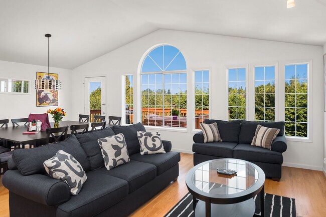 Photo - 1612 26th Ave