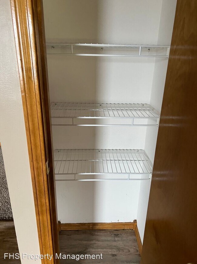 Photo - 3 br, 2 bath House - 802 S Canton Ave