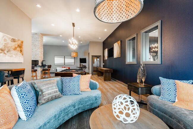 Photo - 5200 Pointe W Cir