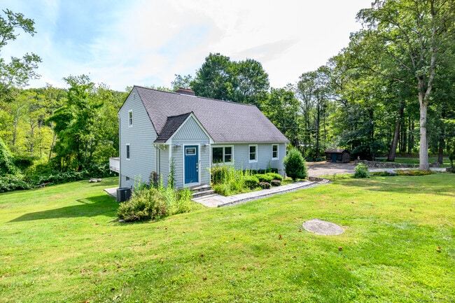 Photo - 72 Harvey Rd Unit A