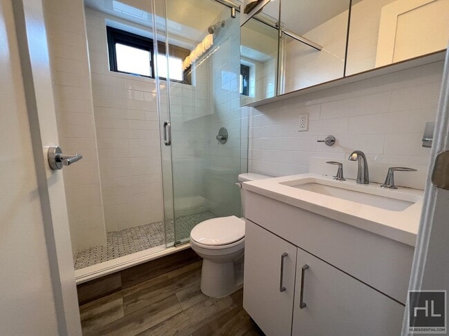East 89th STREET