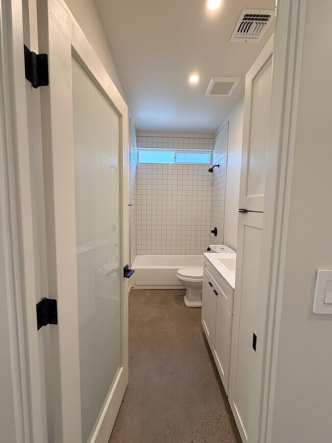 1507 W Keim Dr