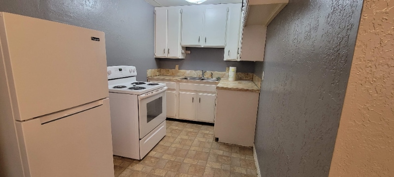 Photo - 808 W Cypress Ave