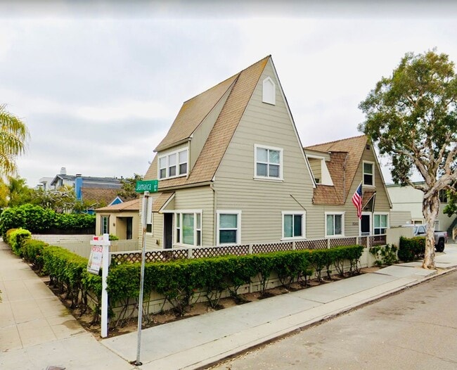 Photo - CHARMING STUDIO ON MISSION BLVD W/ PARKING! MISSION BEACH - $2,095/mo! Unit 805 Jamaica Court