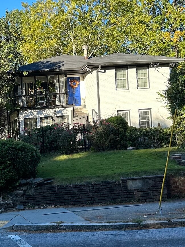 Front - 1732 Monroe Dr NE Unit A