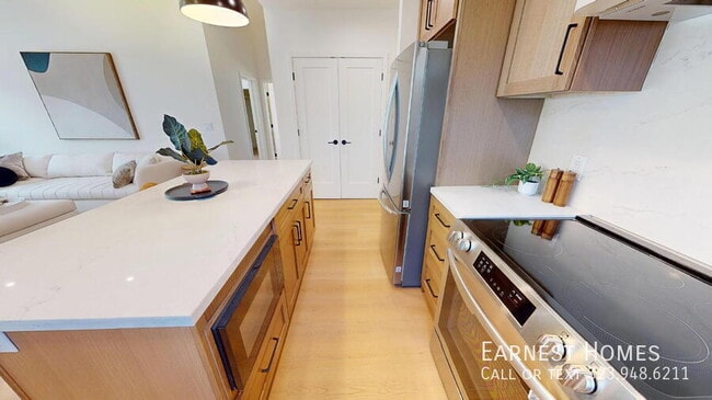 Photo - 6441 Satsuma Ave