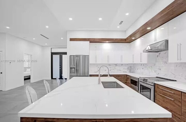 Photo - 1930 SW 36th Ave