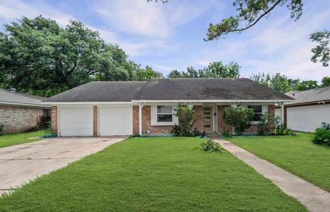 Building Photo - 10935 Silkwood Dr