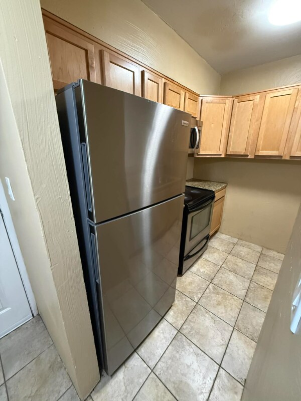 Photo - 931 N Euclid Ave Unit 216