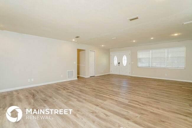 Photo - 2868 Holly Ridge Dr