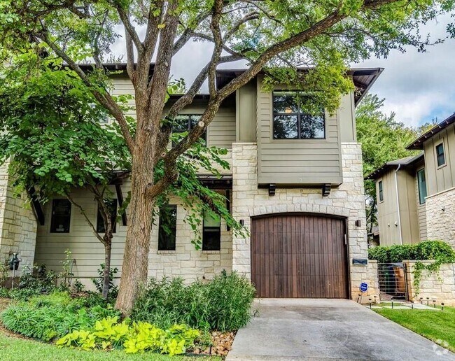 Building Photo - 1502 Barton Hills Dr Unit B Rental