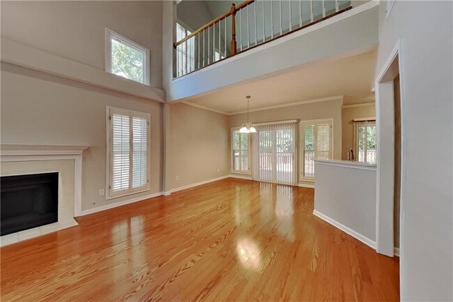 145 Riversong Dr