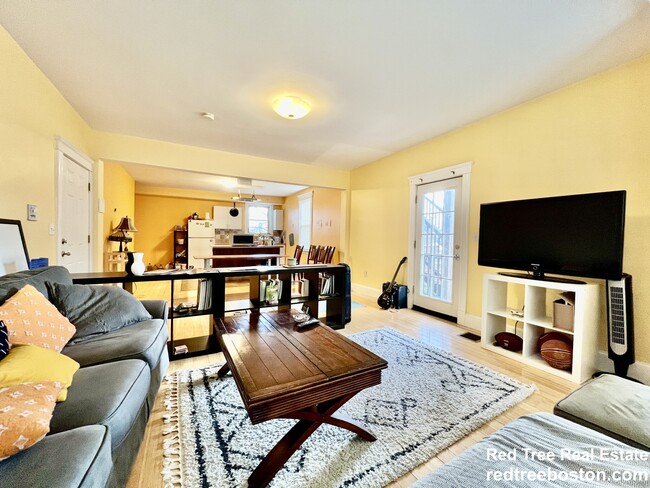 Photo - 13 Centre St Condo Unit 1