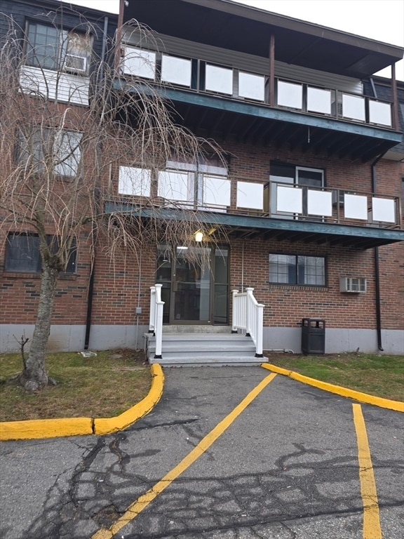 Building Photo - 103 Hart St Unit 5206