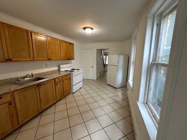 Photo - Beautiful 3 bedroom House for rent