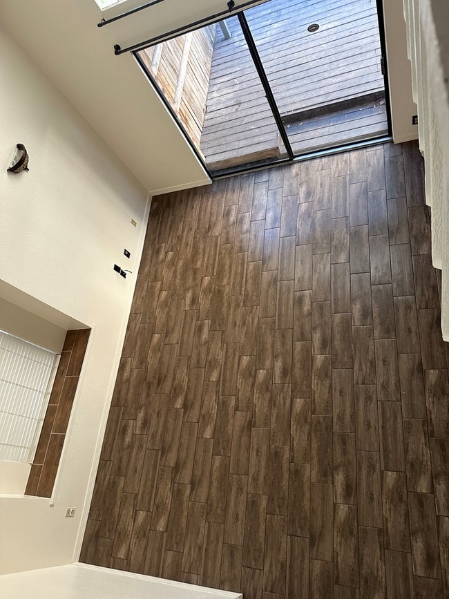 Photo - 1475 Brittany Ln