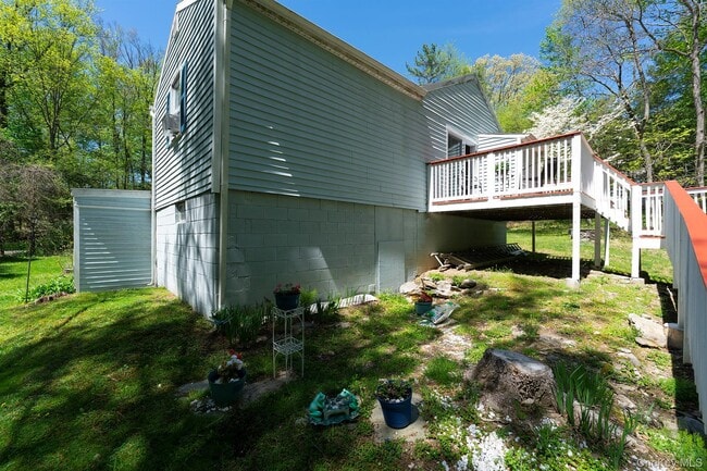 Photo - 21 Van Dam Rd