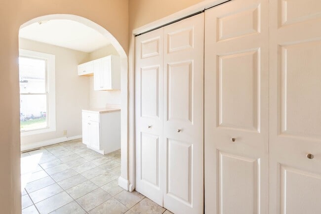 Photo - Cozy 3-Bedroom Home in the Heart of London, OH – Move-In Ready!