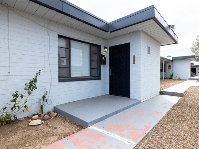 Photo - Cozy & Modern 2-Bedroom Home