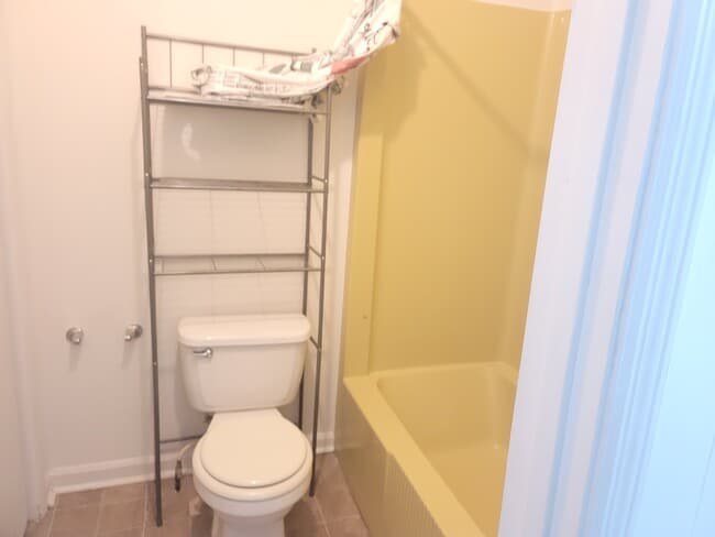 Photo - 404 Gwaltney Dr