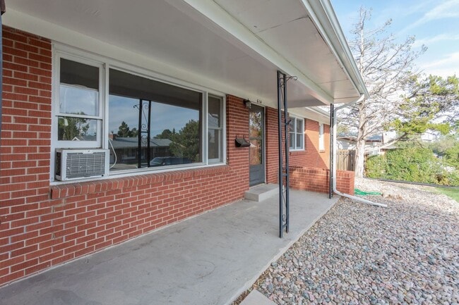 Photo - Charming Ranch Style Home in D12!