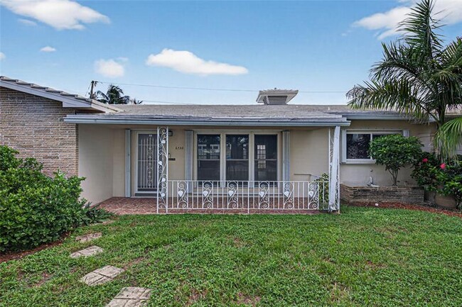Photo - 2750 SE 3rd St