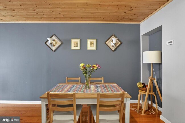 Photo - 416 E Flora St