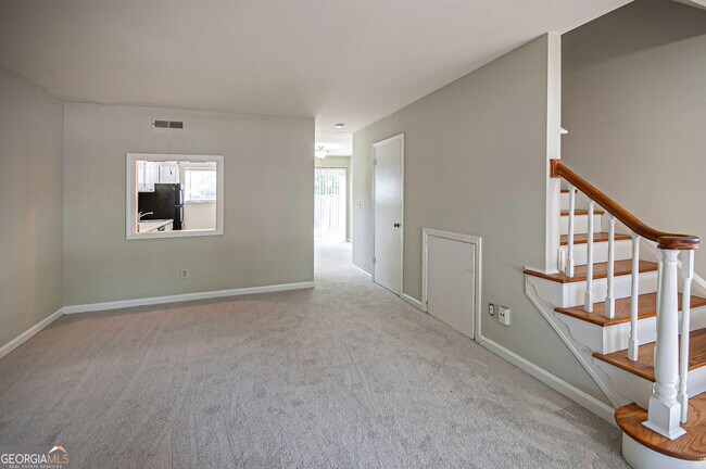 Photo - 3099 Colonial Way Unit M