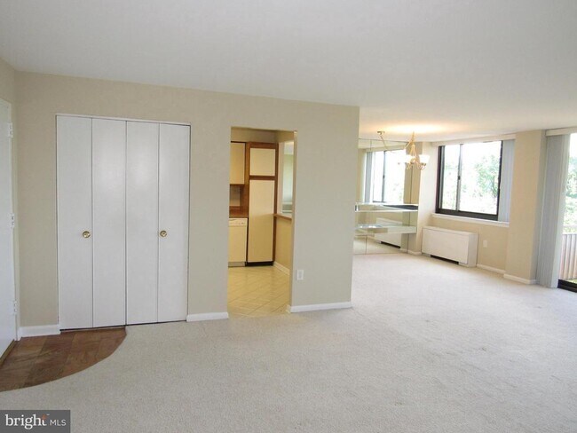 Building Photo - 4201 Cherry Hill Rd Unit 508 Rental