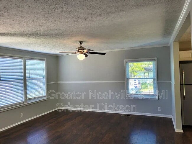 Photo - 135 Brenda Ln