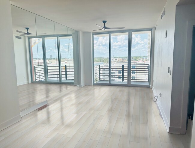 Photo - 1208 E Kennedy Blvd Unit #918