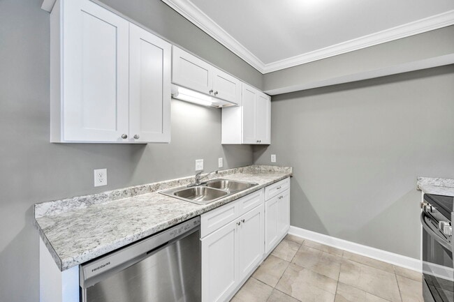 Photo - Carriage Place