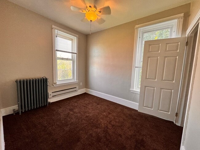 Photo - 4924-26 Parrish St Unit 2B