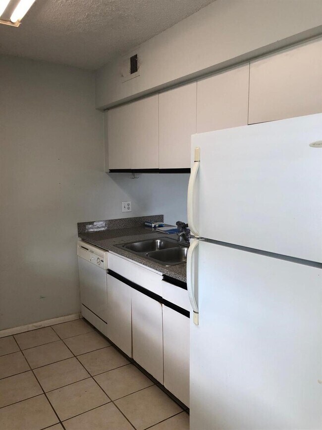 333 SW 86th Ave Unit 202