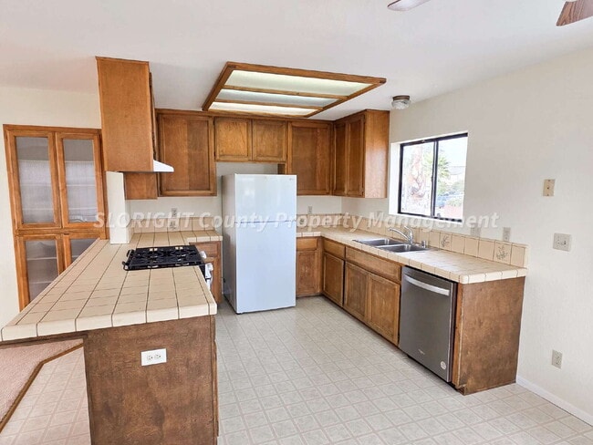 Photo - AVAILABLE NOW - 2 Bed/2 Bath Oceano Apartment with Nice Views