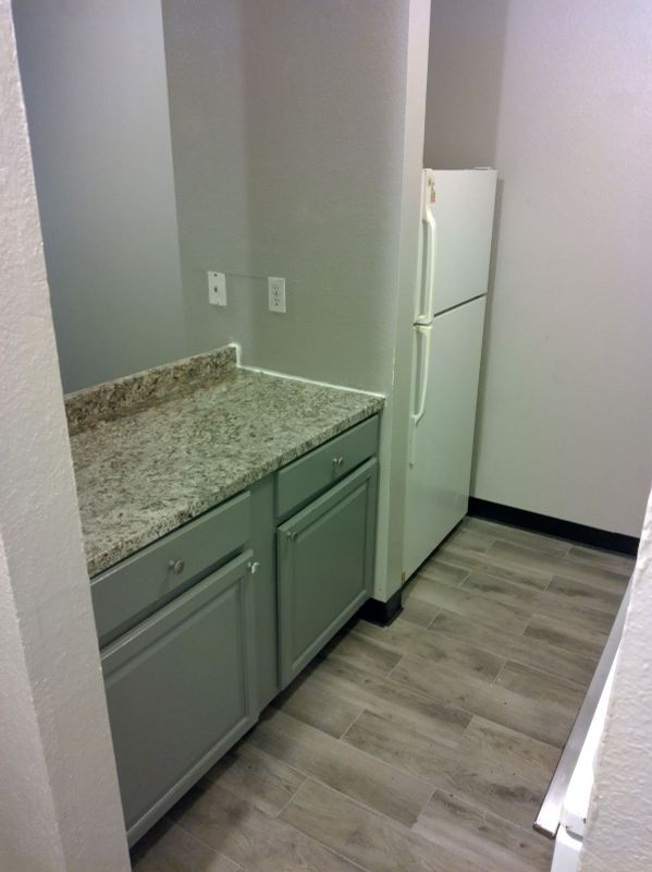 Photo - 1425 N Yosemite St