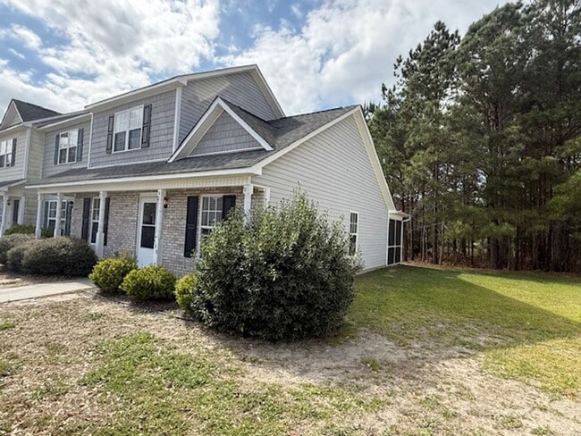Photo - Carolina Forrest! 3 Bedroom / 3 Bath. Pet Friendly.