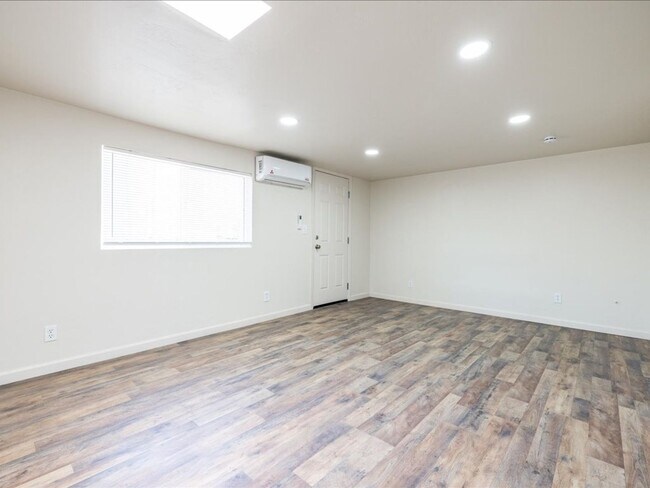 Photo - 2 Bedroom 1 Bathroom