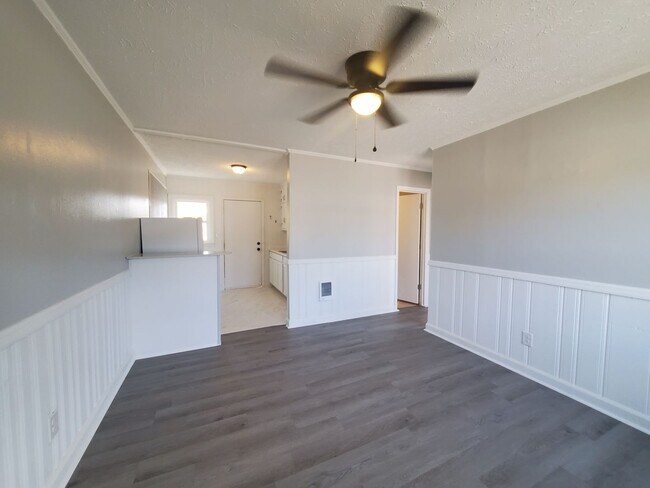 Photo - 416 Lake Ave