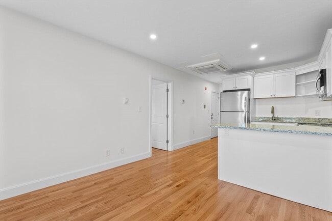 Photo - 754 Huntington Ave Unit 5