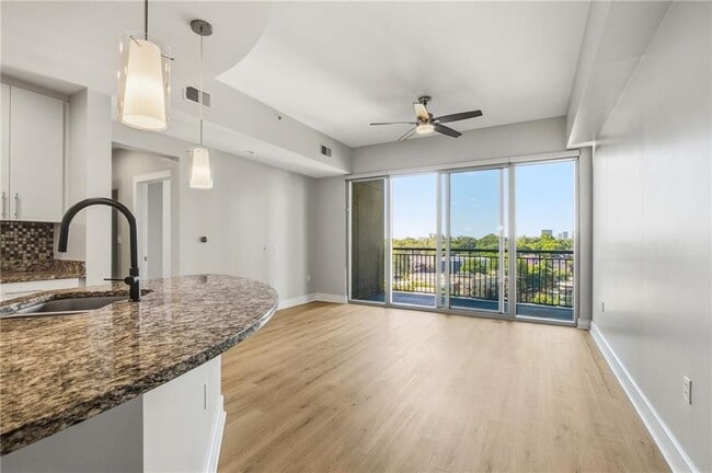 Photo - 222 12th St NE Unit 1404