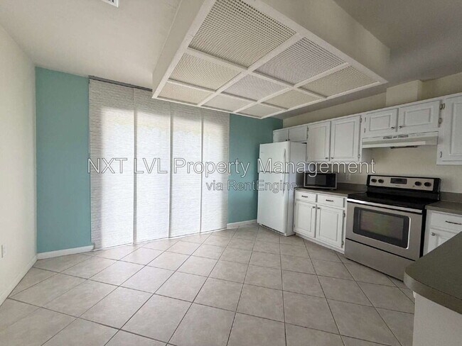 1005 NE 8th Terrace