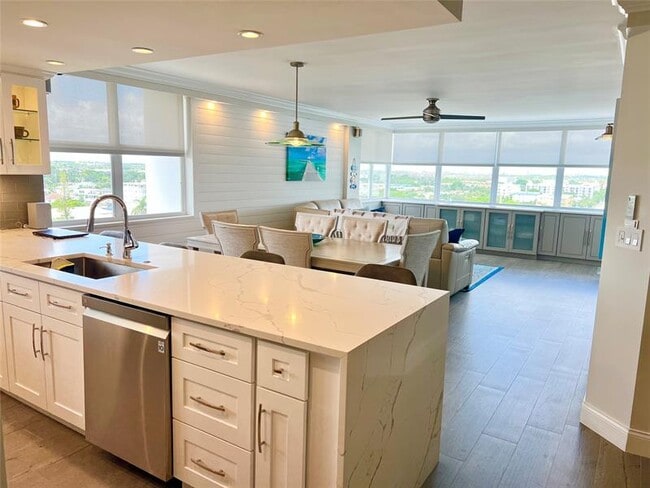Photo - 800 SE 20th Ave Unit 1115