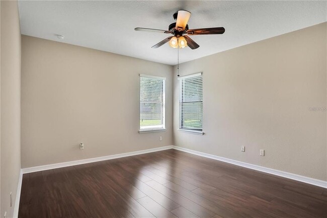 Photo - 2221 Tulip Valley Point