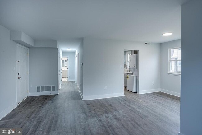 Photo - 20 Florence Tollgate