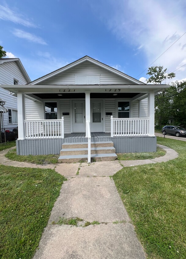 1227/ 1229 Prospect Ave - 1227/ 1229 Prospect Ave