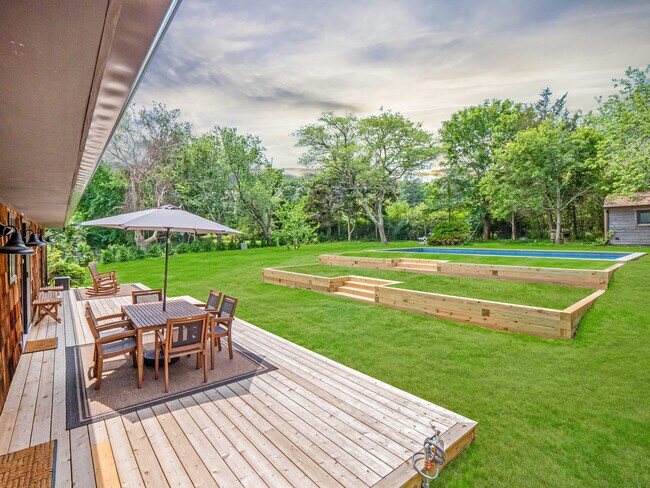 Photo - 391 N Main St