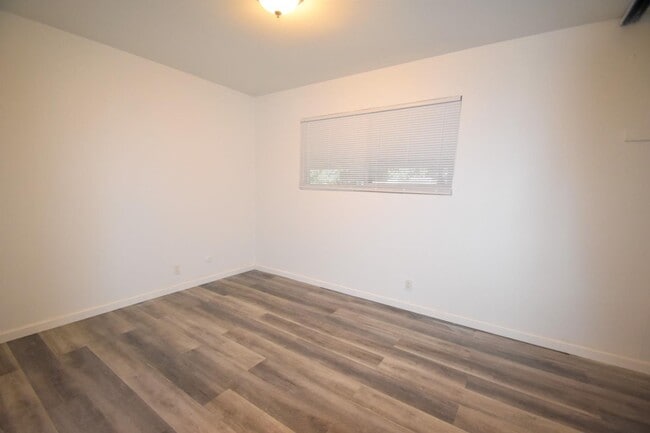 Photo - 488 S Sunset Ave