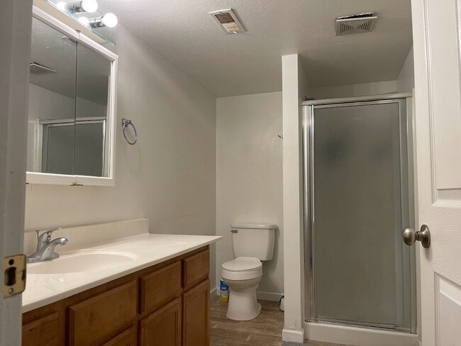 Photo - 2927 W 8380 S