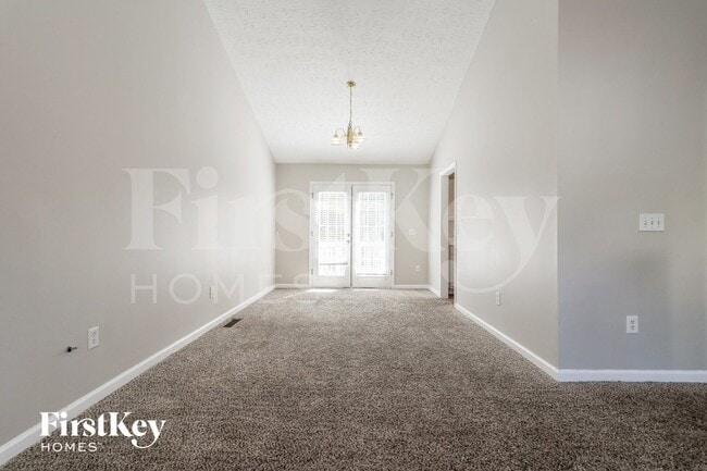 5370 Princeton Oaks Dr